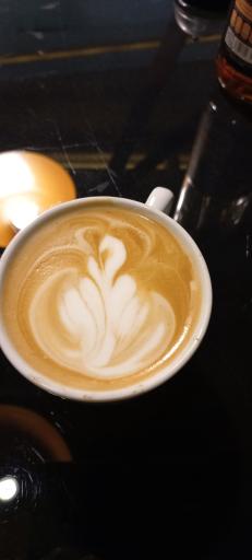 عکس کافی شاپ گیشا \ Cafegeesha